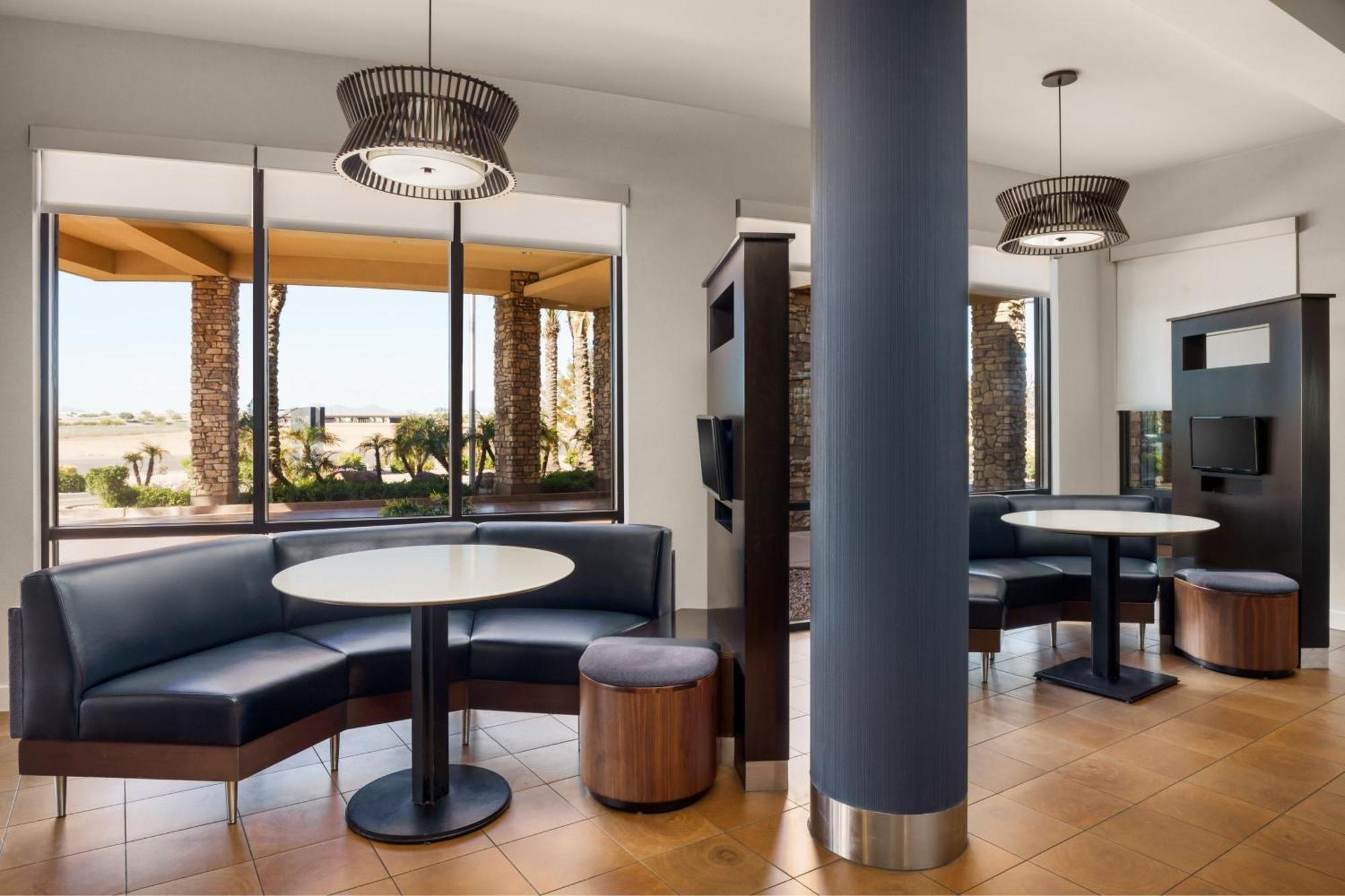 Courtyard By Marriott Phoenix Mesa Gateway Airport Εξωτερικό φωτογραφία