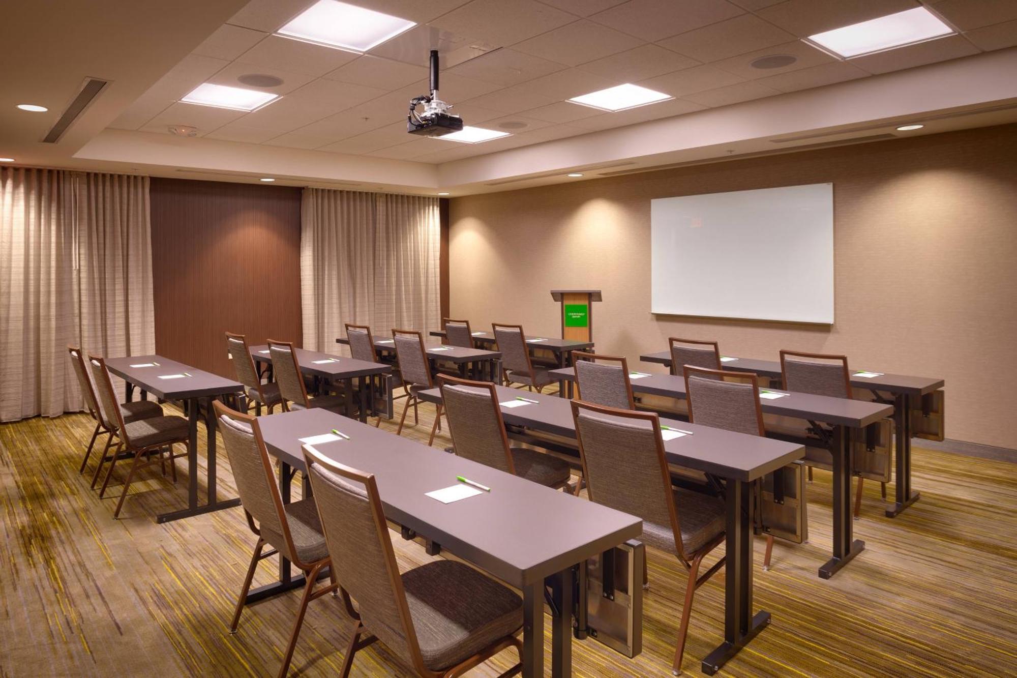 Courtyard By Marriott Phoenix Mesa Gateway Airport Εξωτερικό φωτογραφία